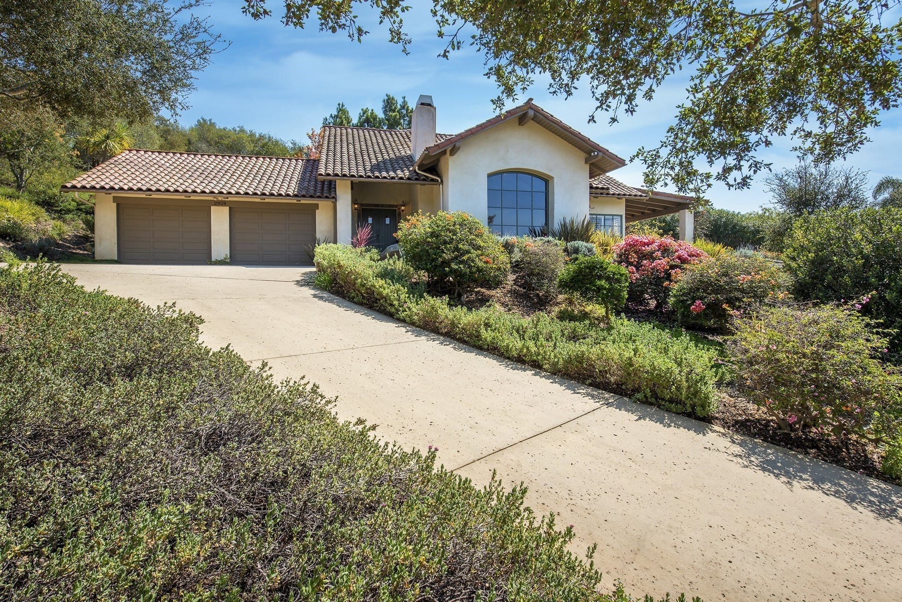 2939 East Valley Rd photo 4
