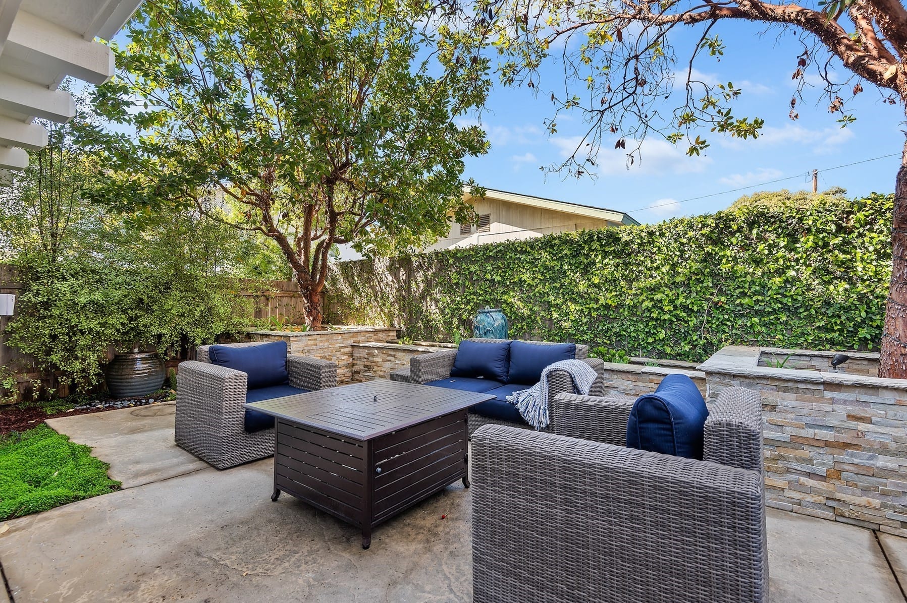 4359 Carpinteria Avenue photo 16