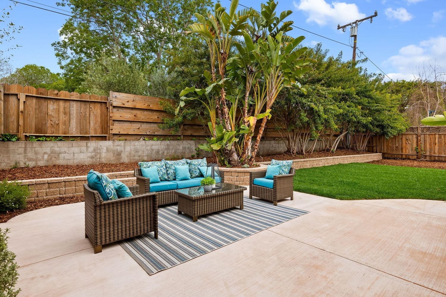 5652 Fiesta Drive photo 21