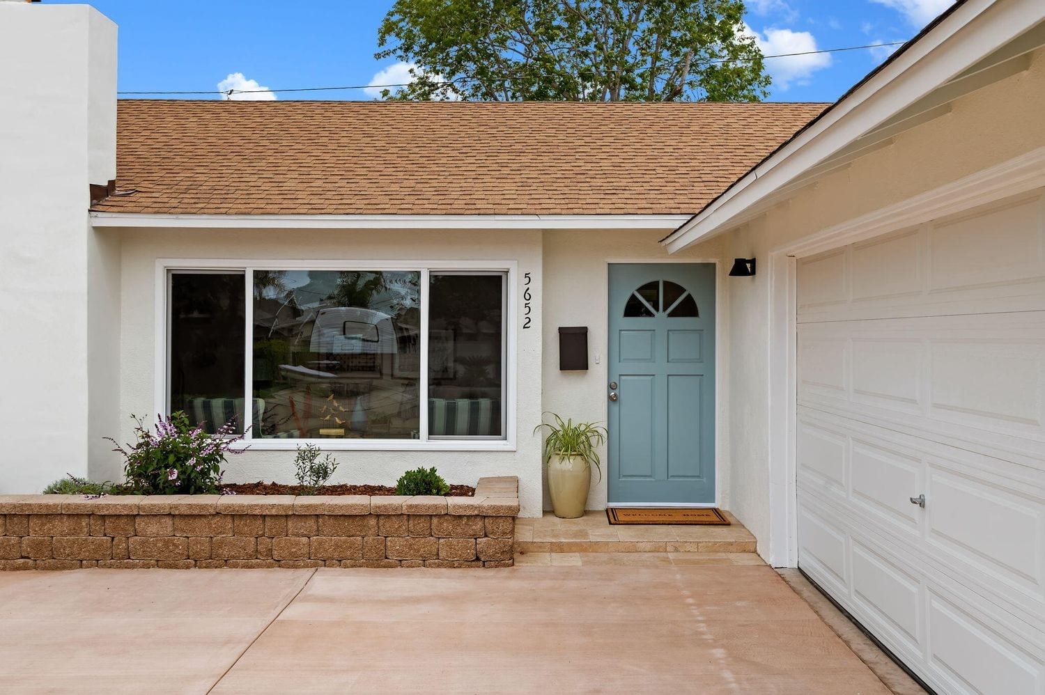 5652 Fiesta Drive photo 27