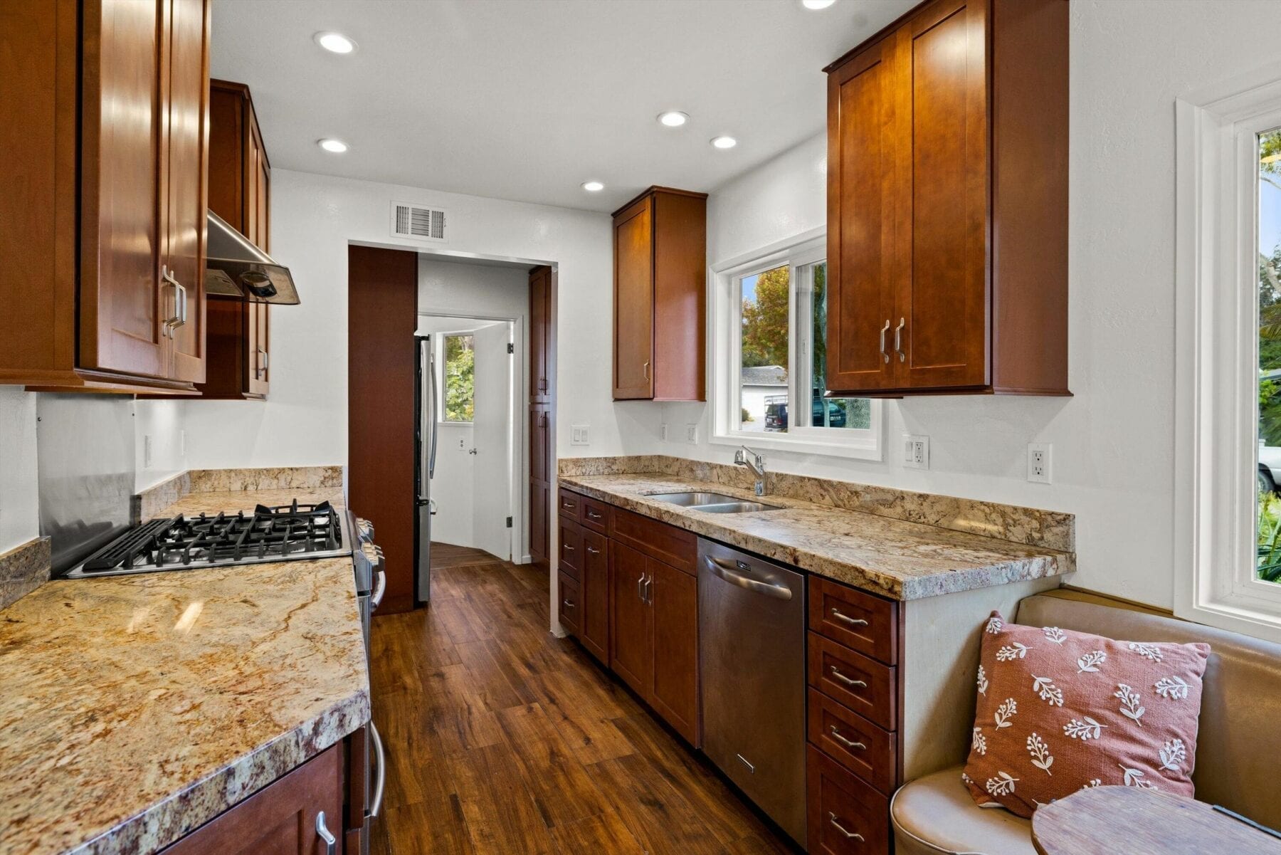 5688 Fiesta Drive photo 5